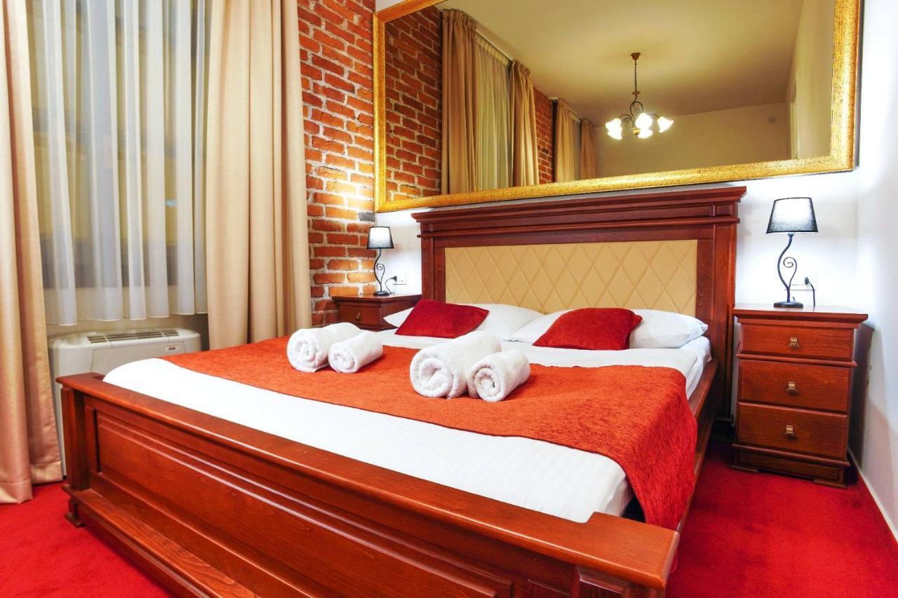 Hotel & Restoran Dvorac Gjalski 제보크 외부 사진
