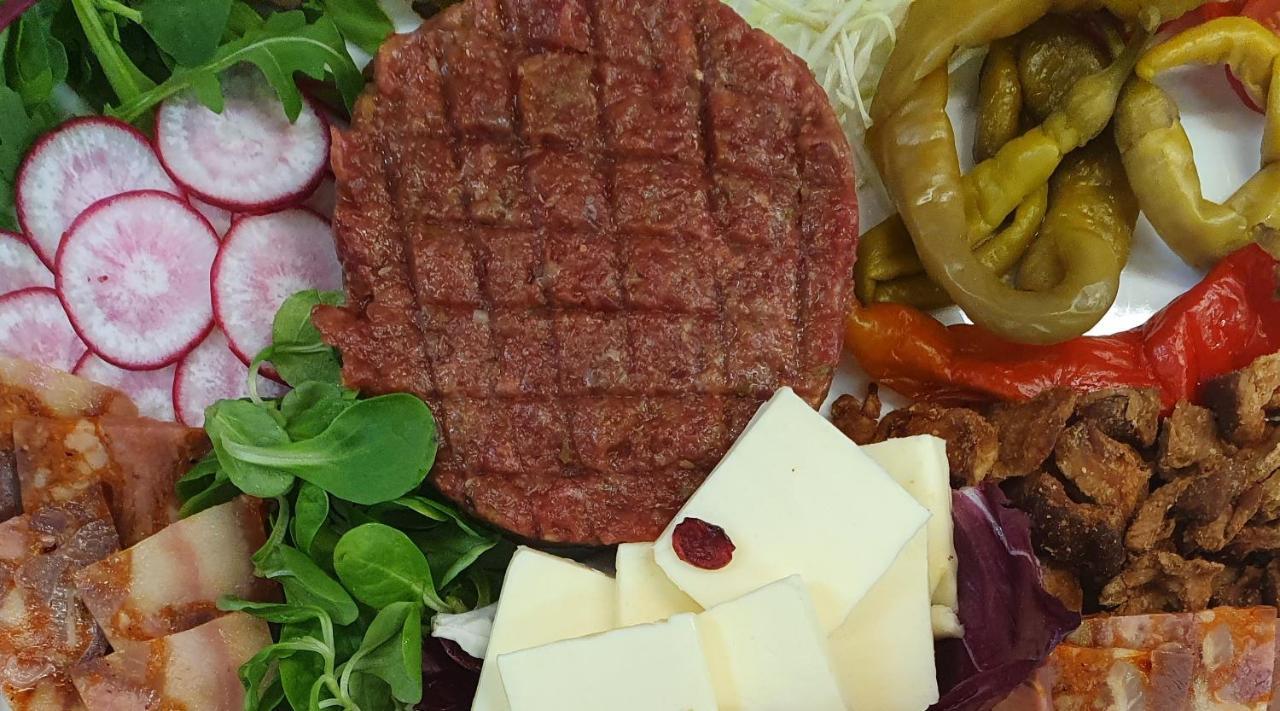 Hotel & Restoran Dvorac Gjalski 제보크 외부 사진